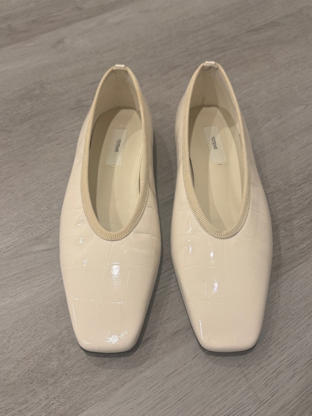 Toteme Cream Croc-Embossed Patent Ballet Flats